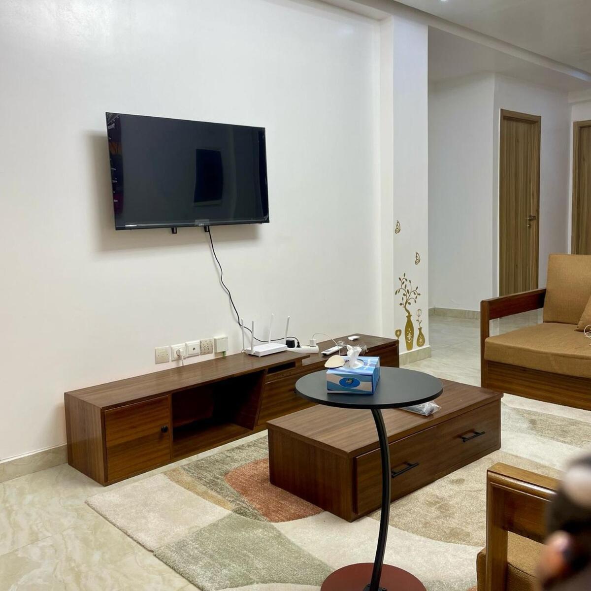 4 Bedroom Plateau View Of Goree